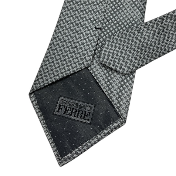 GIANFRANCO FERRE Gary/Silver Houndstooth Silk LUXURY Tie ITALY - Picture 4 of 4